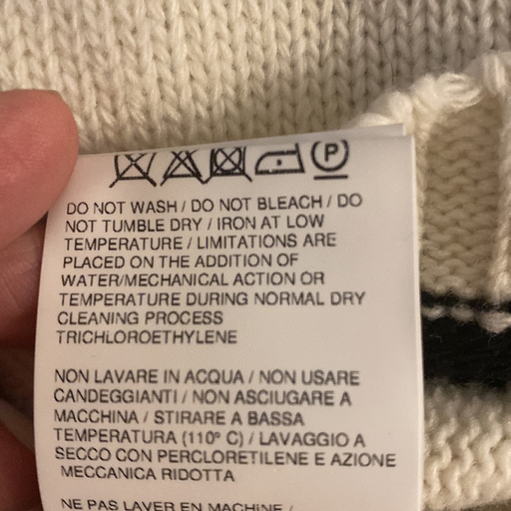 Off-white cardigan - Picture 16 of 17